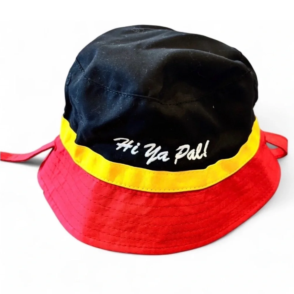 NWT Disney Mickey Mouse Reversible Bucket Hat Toddler Red Black White
